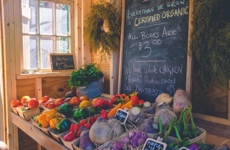 Nutrition and Mental Health: Avoid Foods that Cause Anxiety in Barcelona