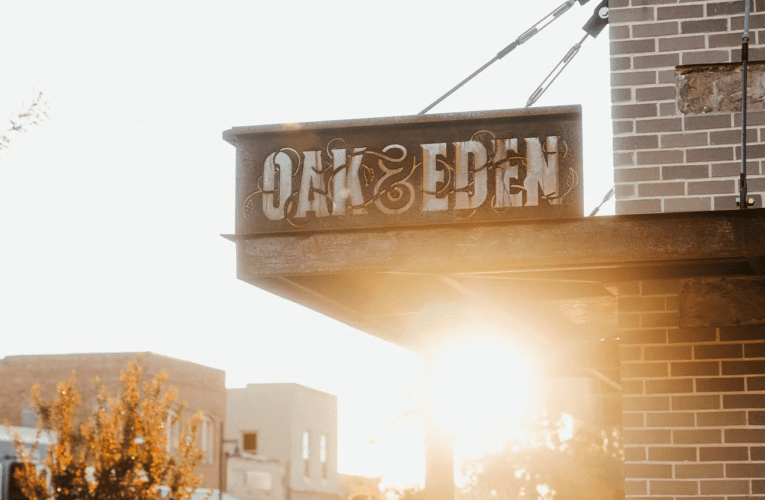 Barcelona: Best American Made Whiskey – Oak and Eden.